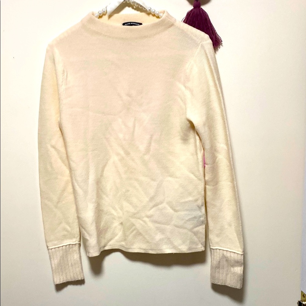 Club Monaco sweater size XS ‼️♥️💕